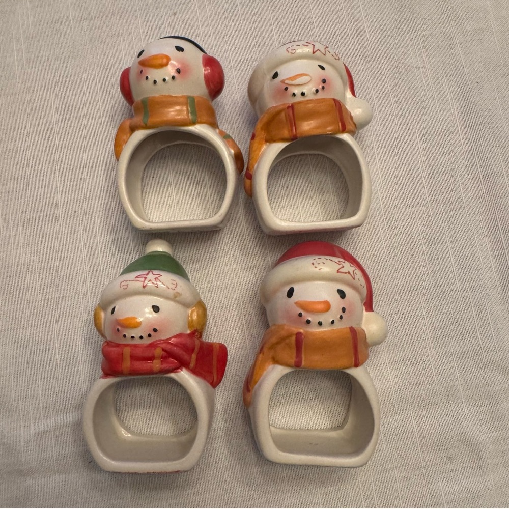 4 snowperson holiday nostalgia napkin rings